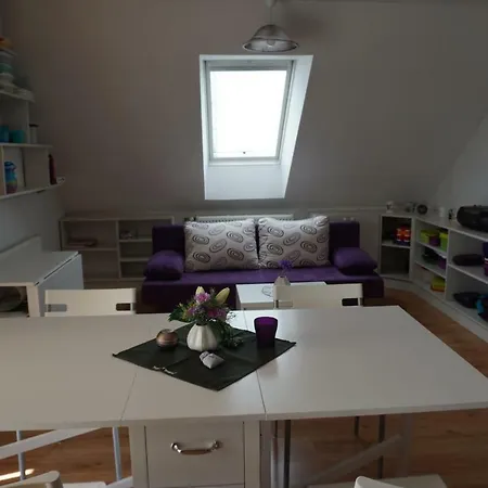 Novoveskeho 322 * Jicin